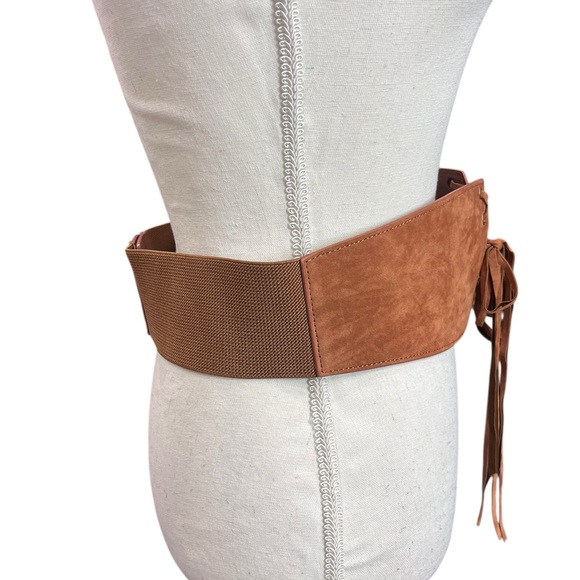 New York & Company Lace-Up Corset Belt — M/L — Stretch - Picture 3 of 9